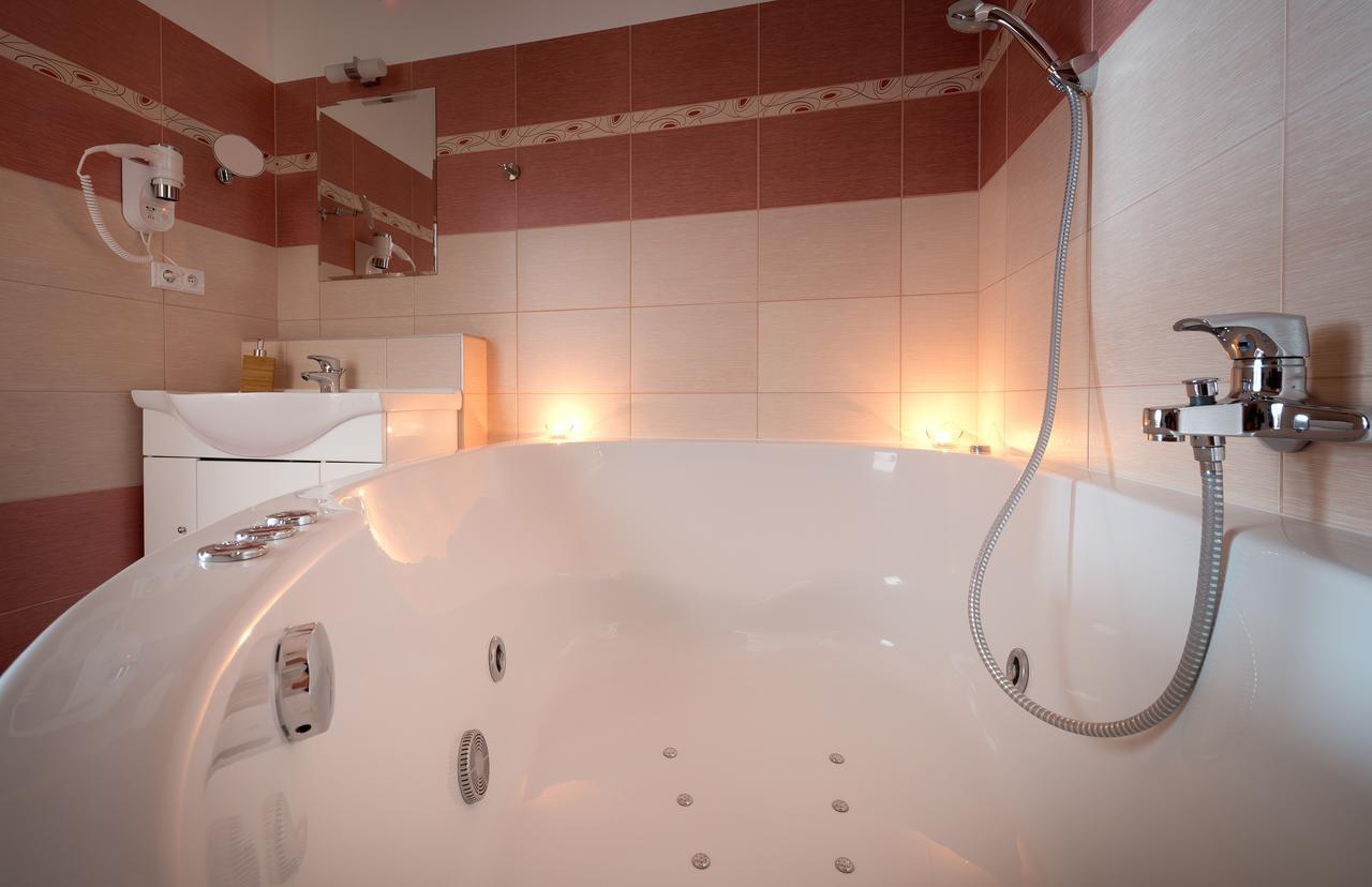 Ośrodek wypoczynkowy Wellness Medlicky 5*