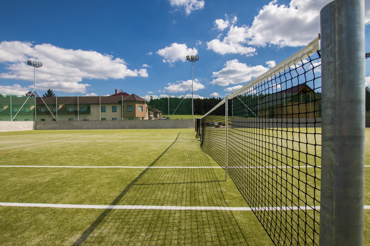 Ośrodek wypoczynkowy Wellness Medlicky 5*