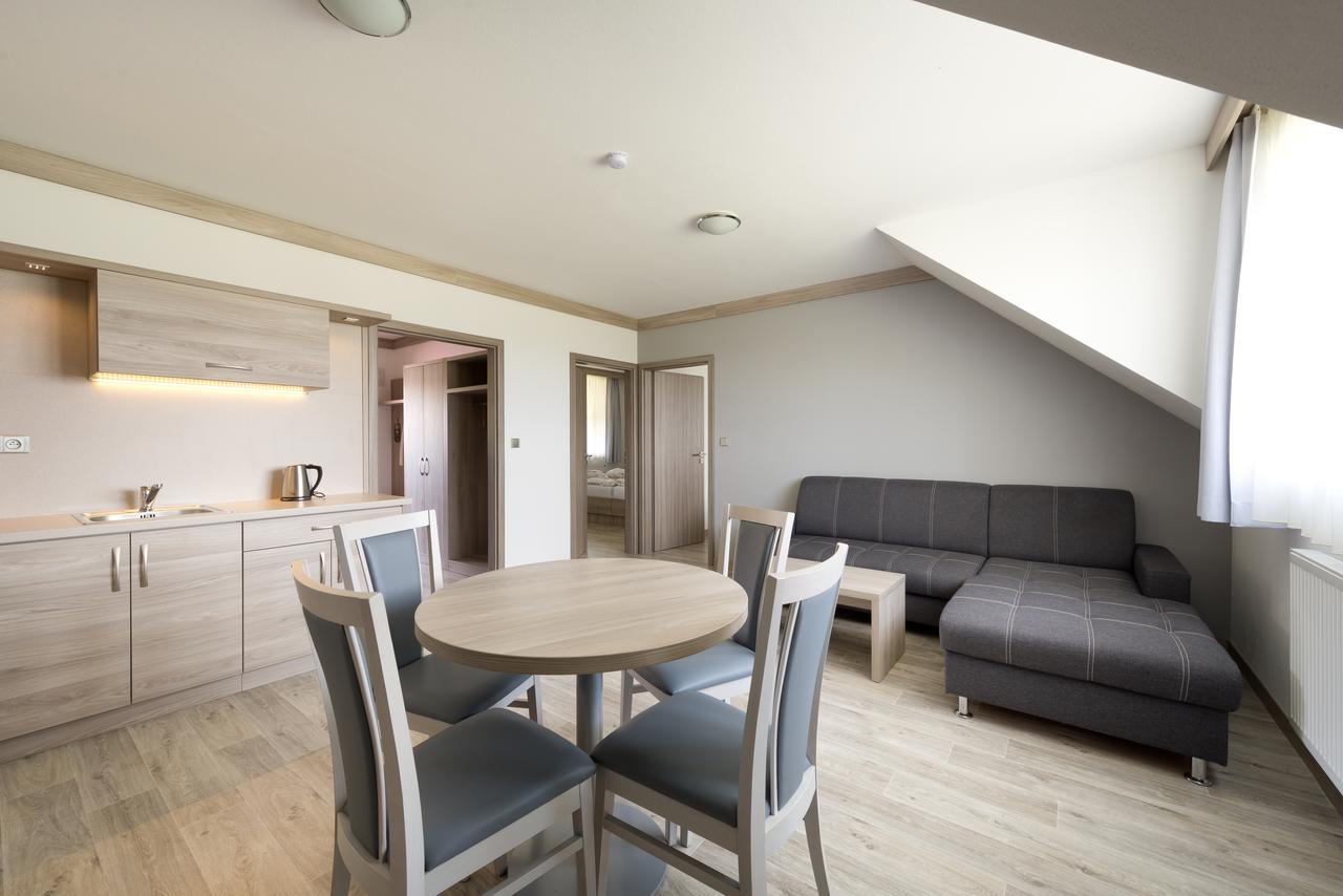 Ośrodek wypoczynkowy Wellness Medlicky 5*