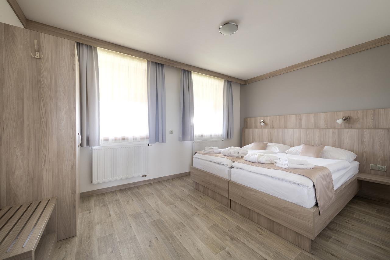 Ośrodek wypoczynkowy Wellness Medlicky 5*